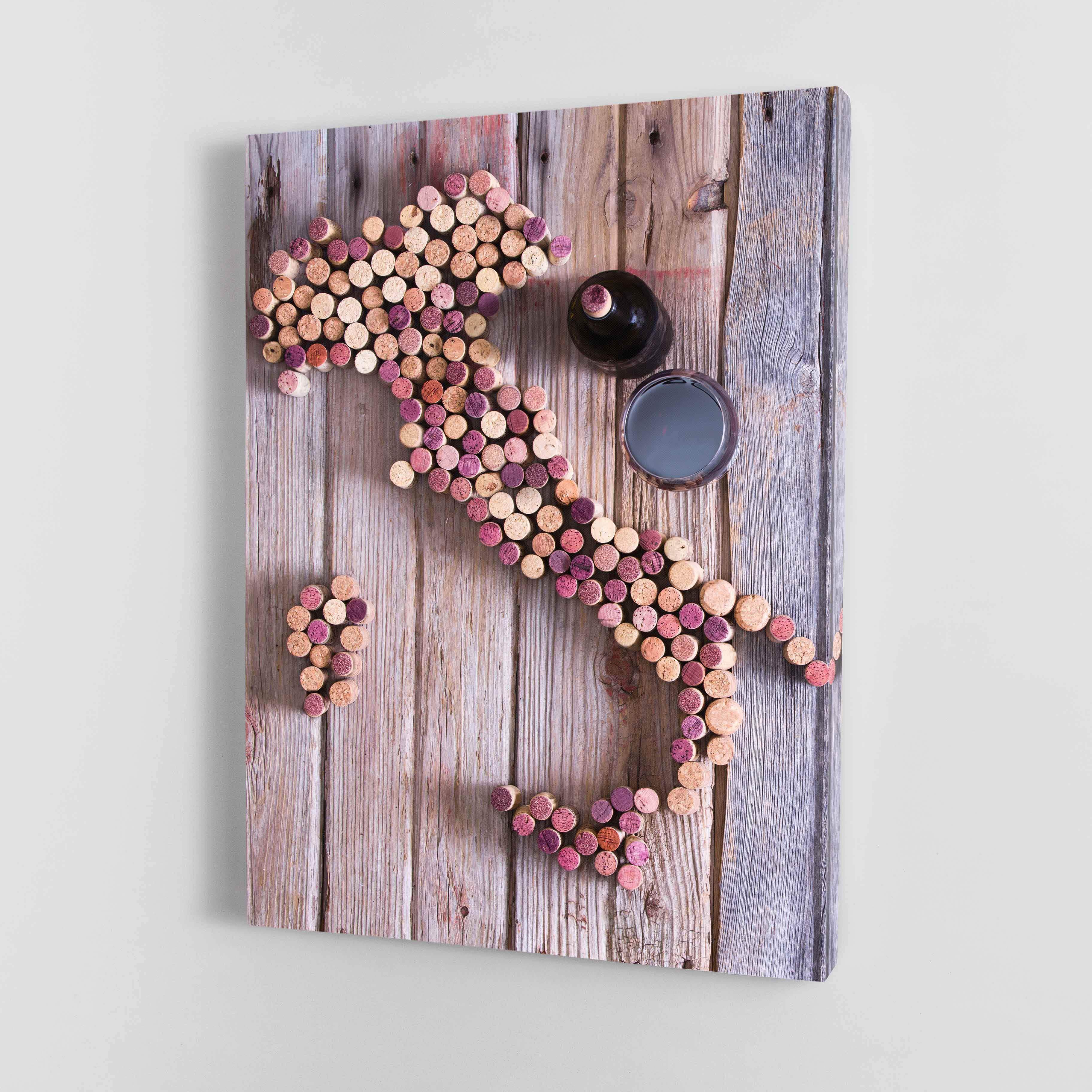 Map of Italy made of corks